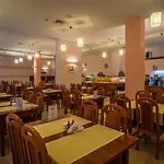 Hotel *** Nat 3*