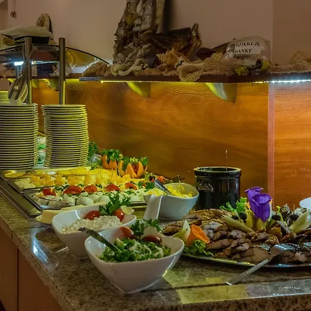 *** Nat 科沃布热格